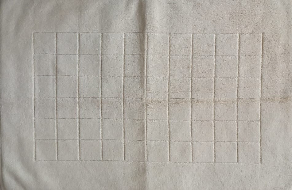 Velora Bath Mat
